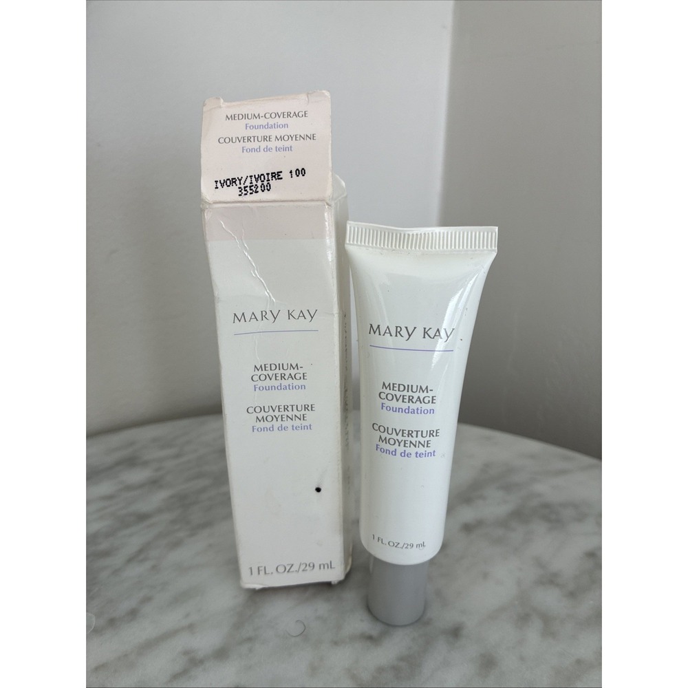 Mary Kay Medium Coverage Foundation 1 fl. oz. Ivory 100 Gray Cap 355200 - NOS